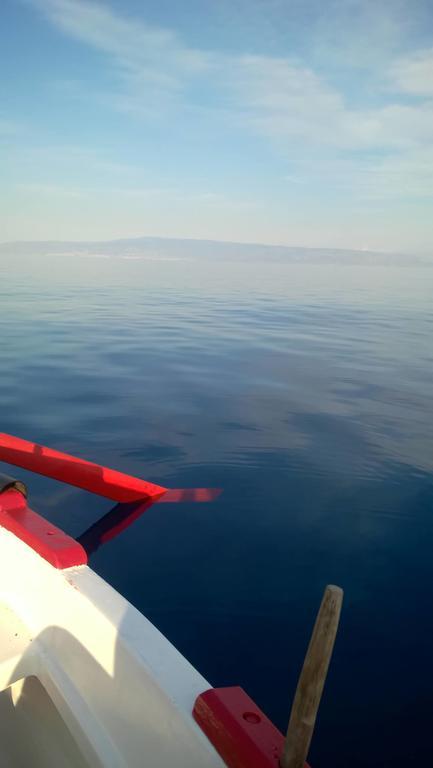 סנטה תרזה די ריבה Appartamenti Mantarro Travel And Living מראה חיצוני תמונה